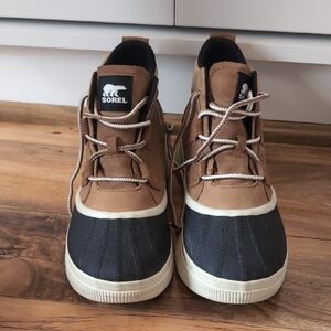 Sorel Men's Tan and Black Rain Boots